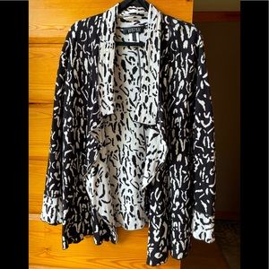 KASPER  black and white cardigan sweater. Size Large. Leopard print.